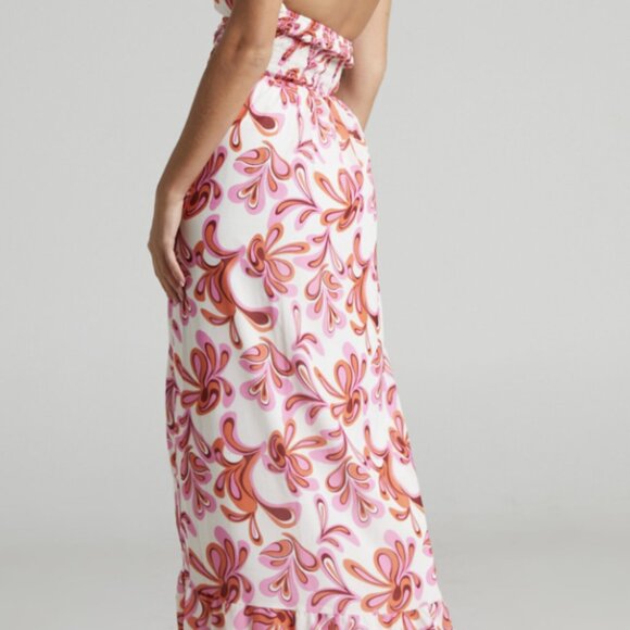 Auroray Cross Front Halter Maxi Dress in Pink Swirl - Picture 8 of 14